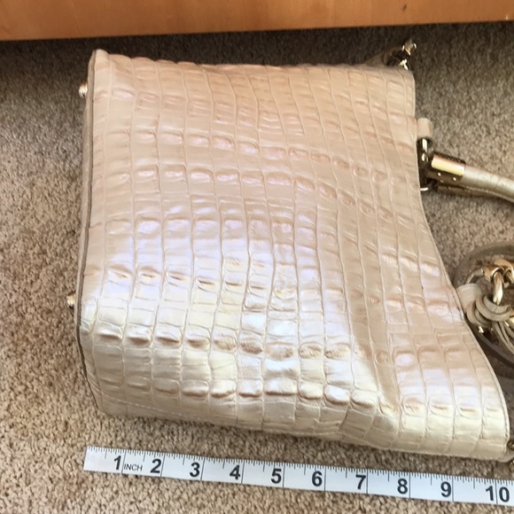 BRAHMIN cream with gold satchel with crossbody strap - Picture 10 of 12